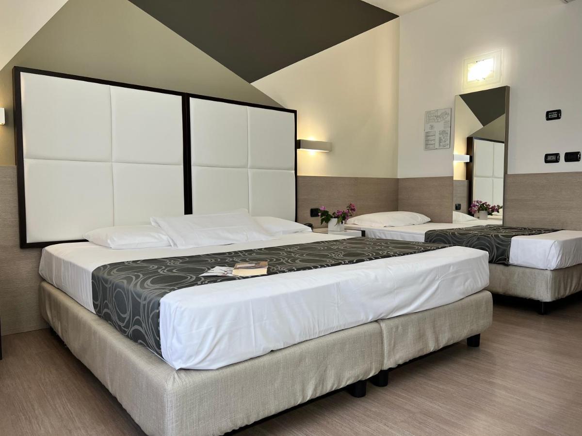 Hotel Gardenia Romano Canavese Exterior foto