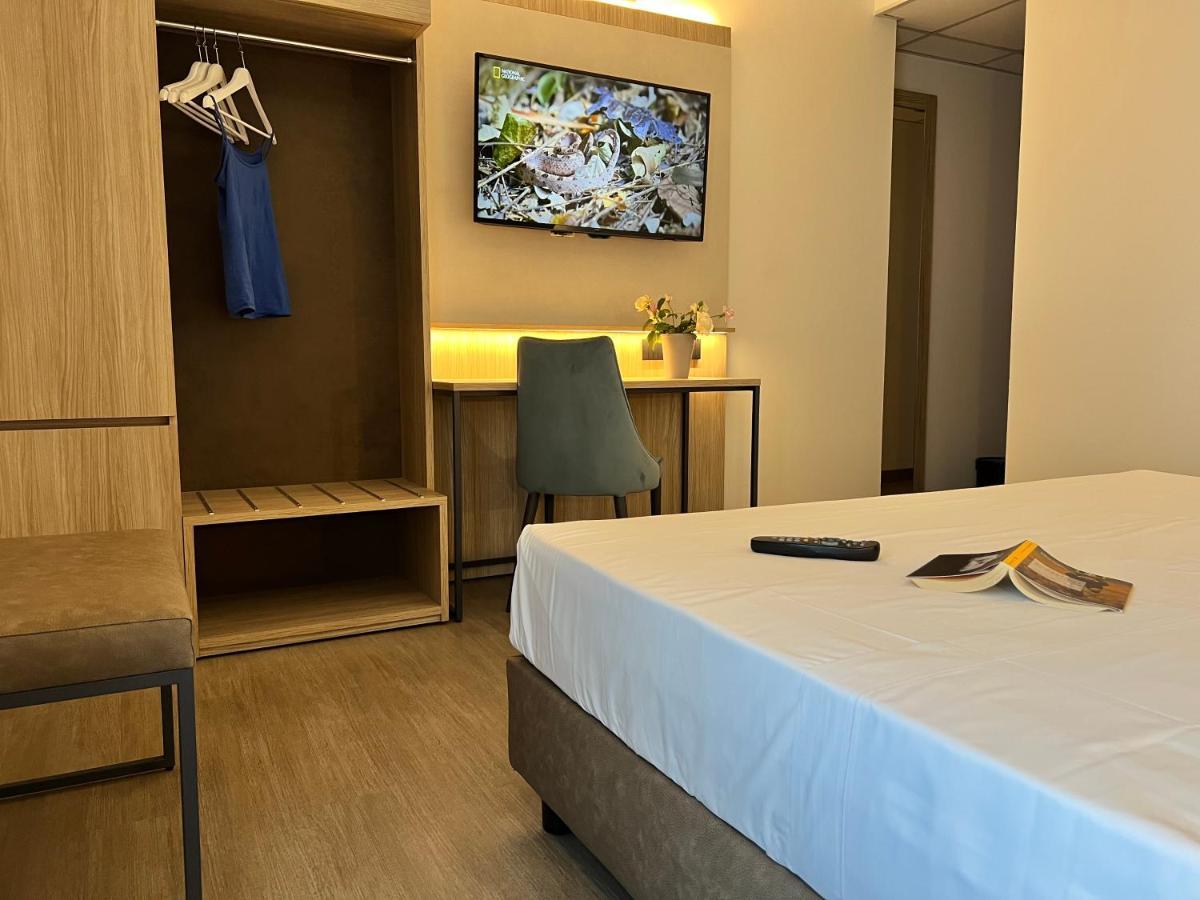 Hotel Gardenia Romano Canavese Exterior foto