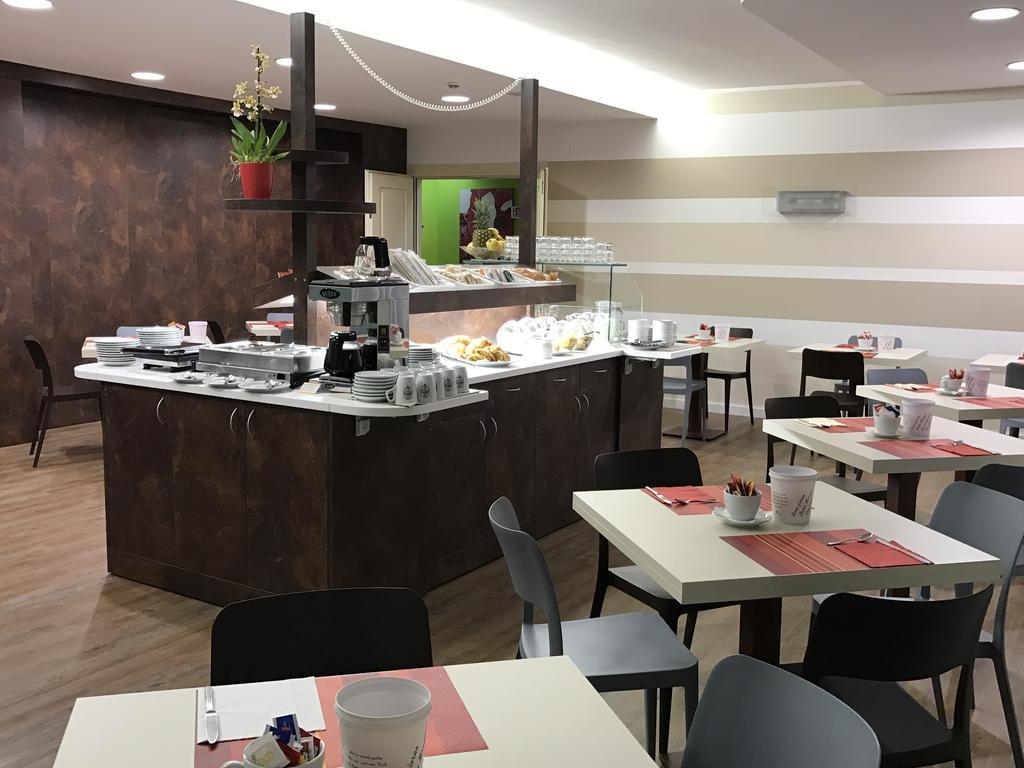 Hotel Gardenia Romano Canavese Exterior foto