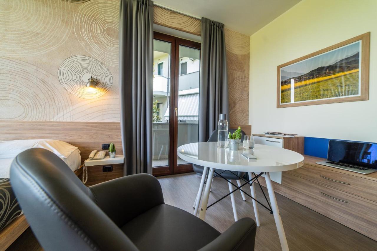 Hotel Gardenia Romano Canavese Exterior foto